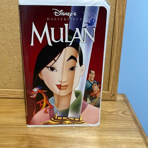 Disney Other - Disneys Mulan VHS tape